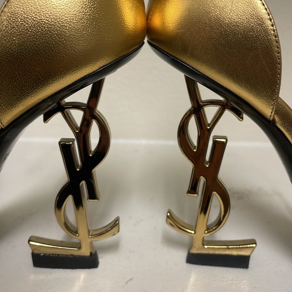 YSL Heels - Picture 2 of 11